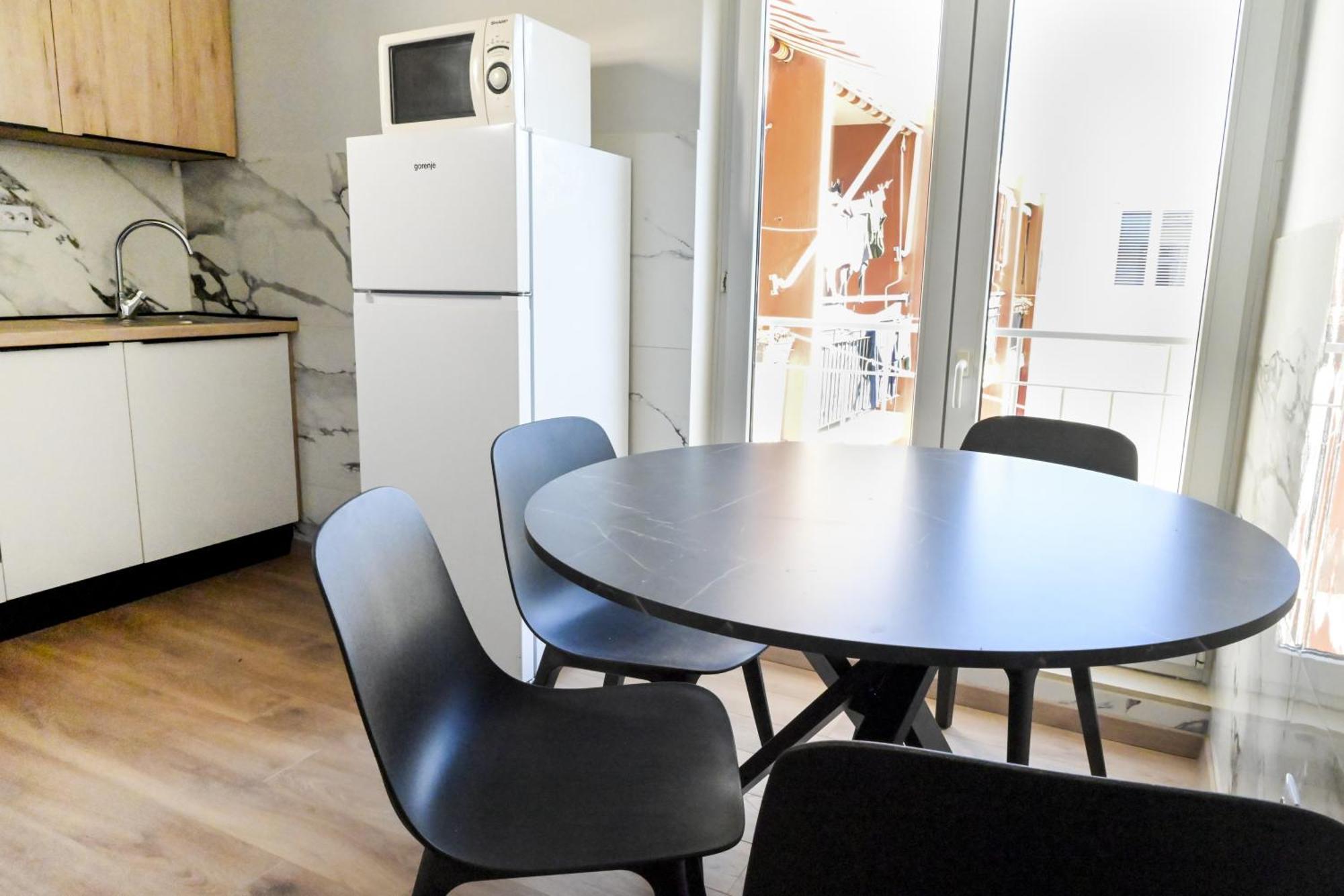 J&l Apartment *