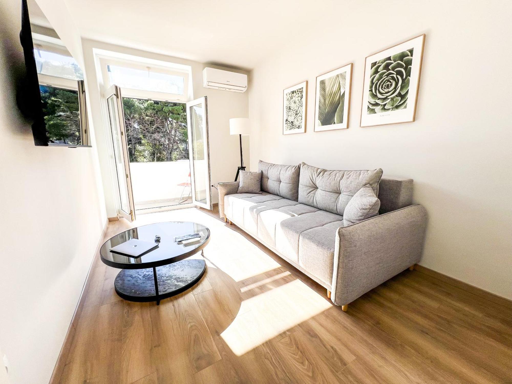 Apartment J&l
